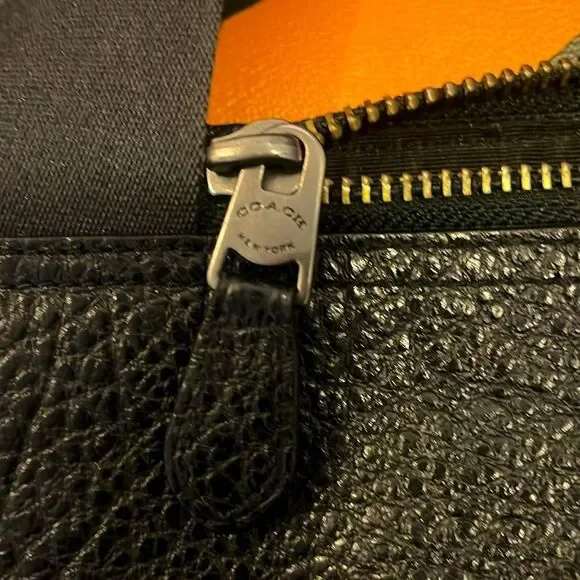 Large Coach in Camouflage ShoulderBag - Picture 11 of 15